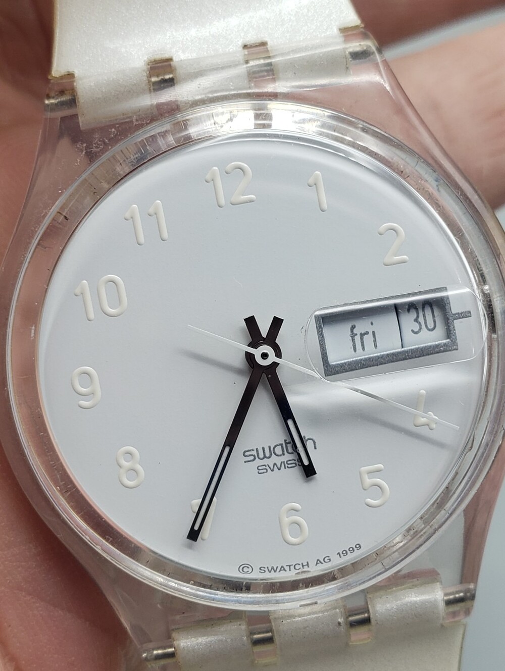 Swatch White Swiss Analog-Digital Day-Date Watch -NEW Battery Unisex Water Resis